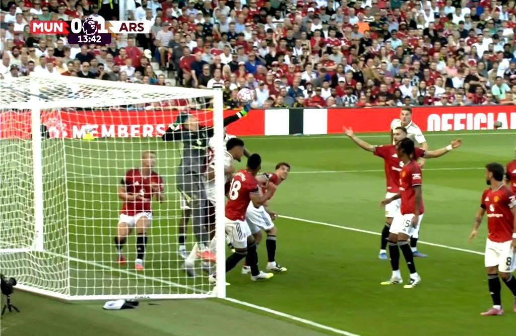 奥纳纳有望重回曼联首发战富勒姆！阿莫林想卖却没人要，球员不想走