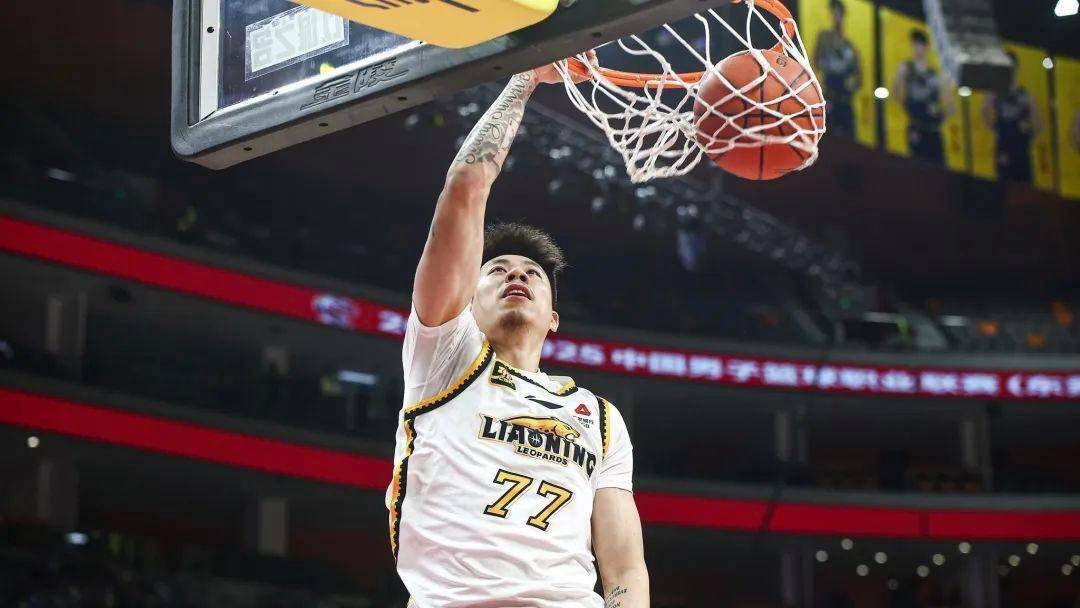 疯狂的夏天!多名核心完成转会,小崔回归,下季CBA恐变天!