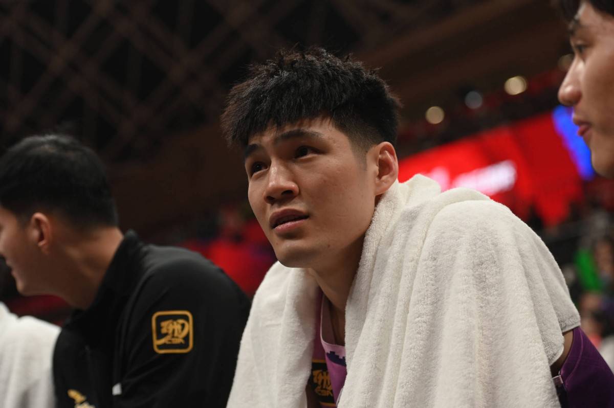 疯狂的夏天!多名核心完成转会,小崔回归,下季CBA恐变天!