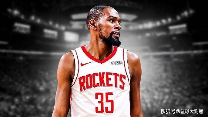 挥汗如雨!火箭队晒训练照:4位老将亮相,阿门缠斗范乔丹,谢泼德眼神专注