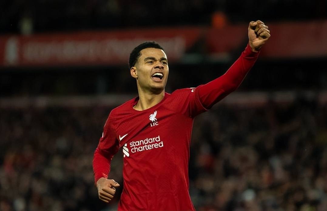 食之无味弃之可惜！26岁荷兰巨星成利物浦软肋，斯洛特该如何抉择