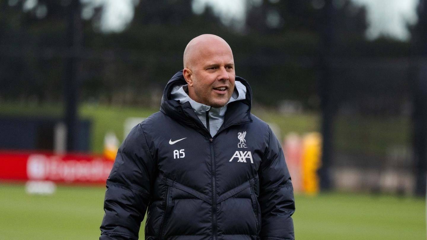 食之无味弃之可惜！26岁荷兰巨星成利物浦软肋，斯洛特该如何抉择