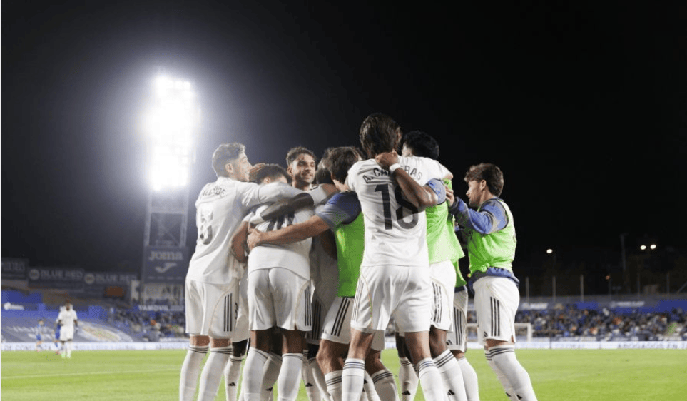 足坛悲喜一夜！拜仁1-2爆大冷18轮不败终结，皇马2-0反超巴萨，多特蒙德3-0大胜